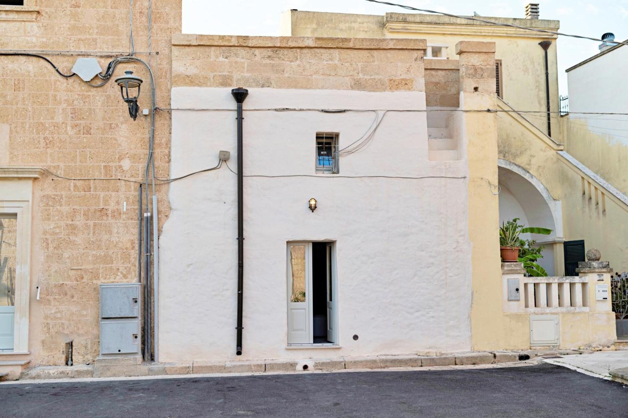 Palazzo Pati Hotel Tiggiano Exterior photo